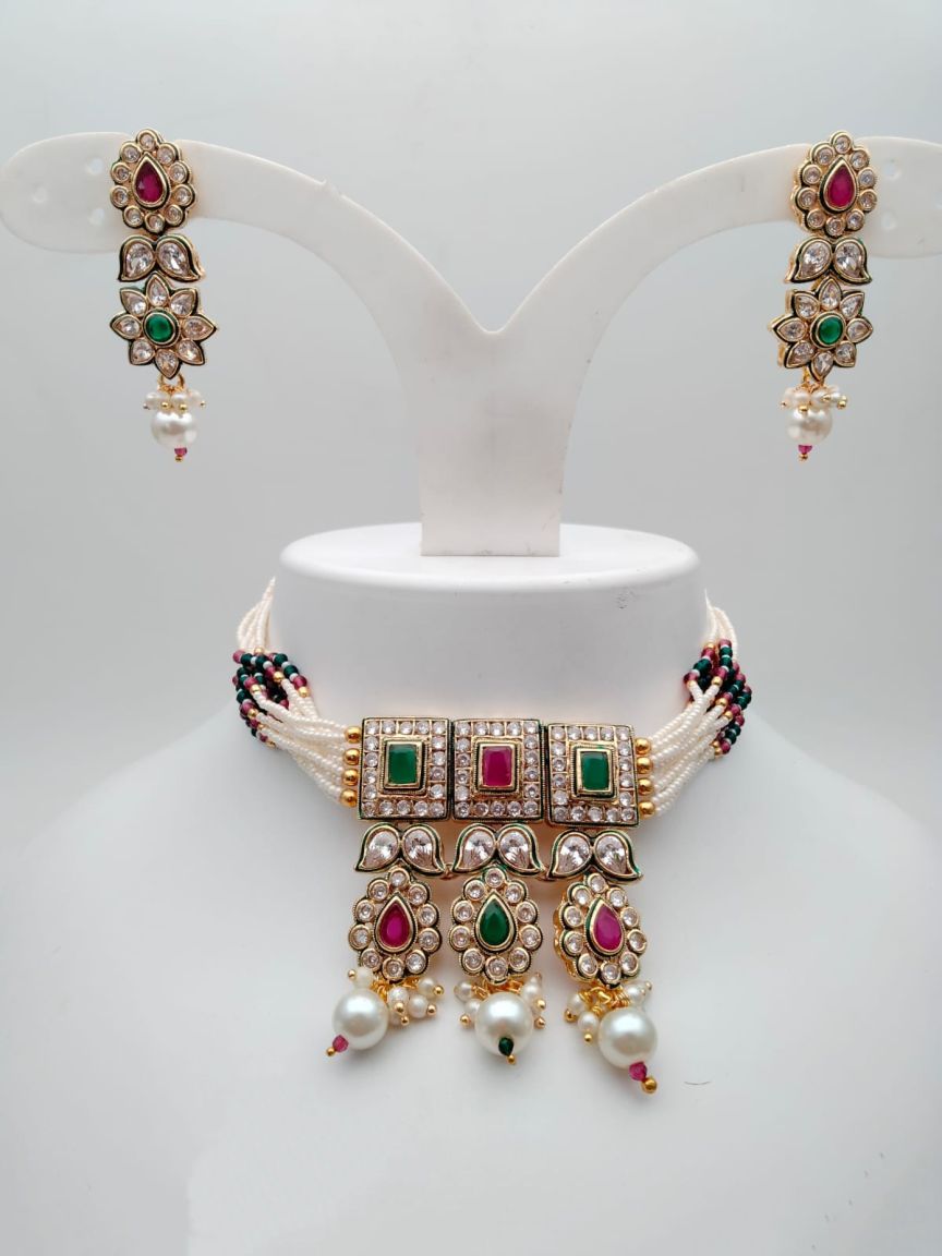 REVERSE AD CHOKER IN POLKI (GOLD POLISH) STYLE | DESIGN - 32002