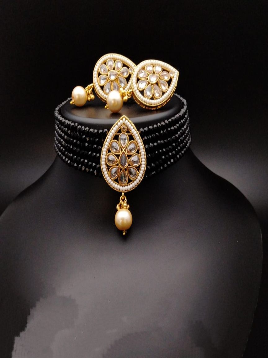 REVERSE AD CHOKER IN POLKI (GOLD POLISH) STYLE | DESIGN - 32008