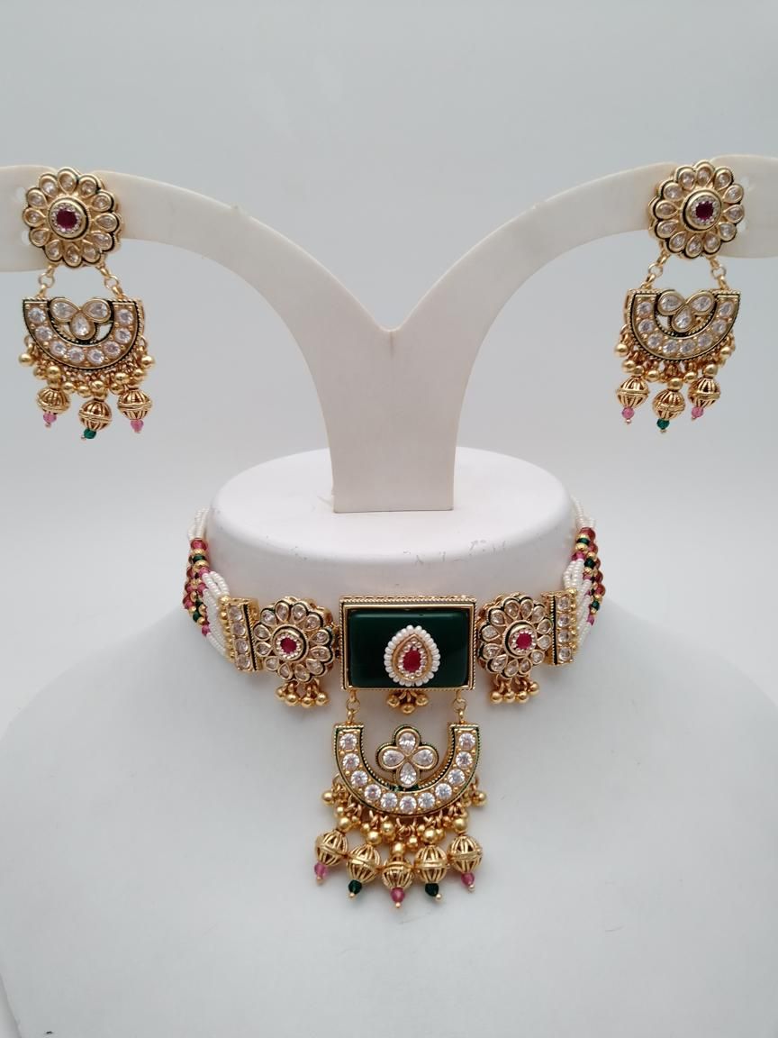 REVERSE AD CHOKER IN POLKI (GOLD POLISH) STYLE | DESIGN - 36001