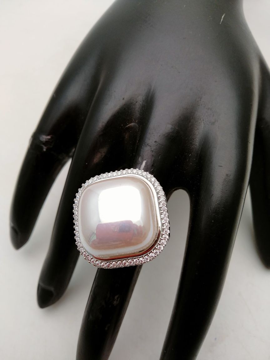 RINGS IN AMERICAN DIAMOND JEWELLERY STYLE | DESIGN - 30157