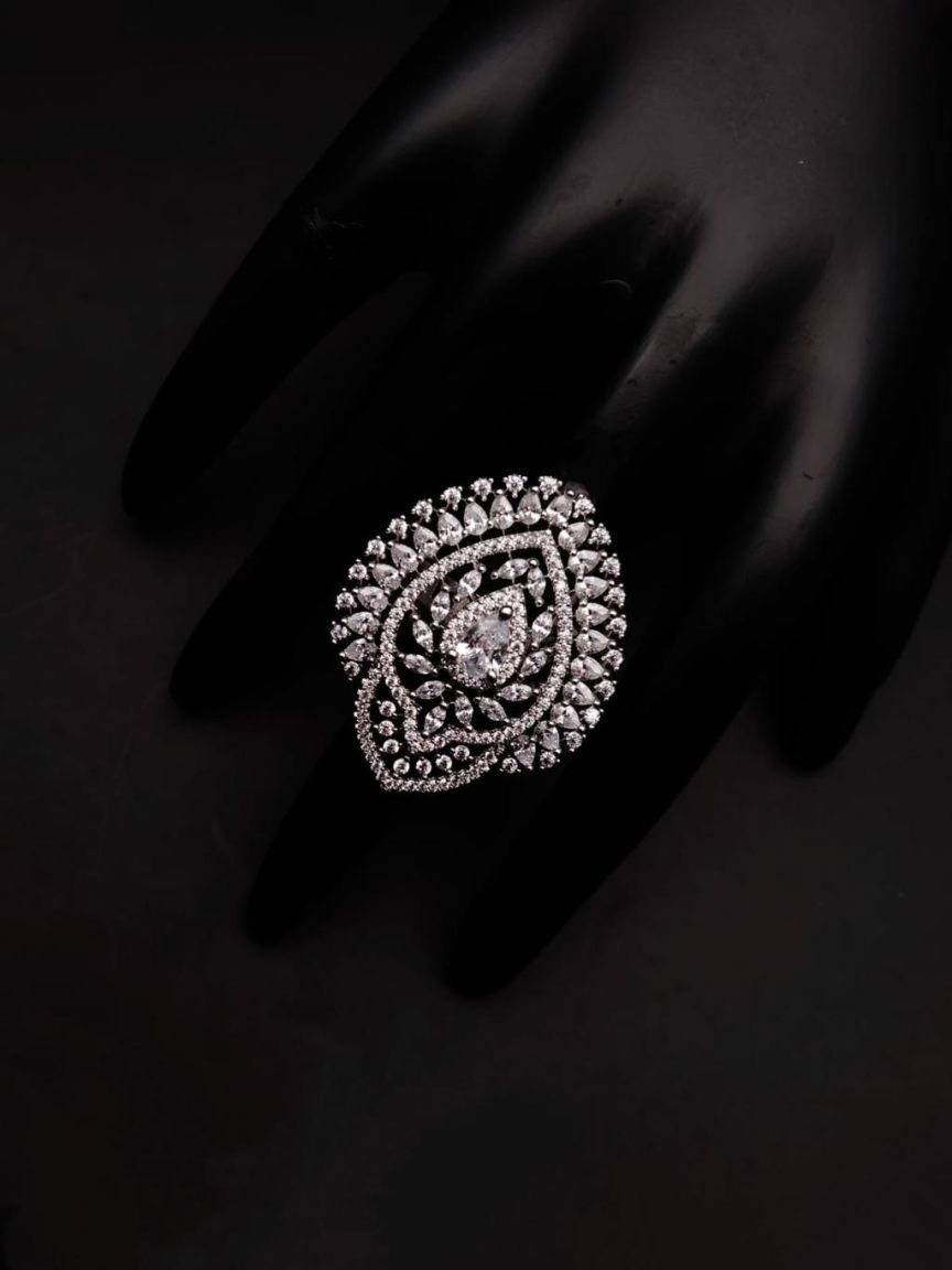 RINGS IN AD STYLE | DESIGN - 30316