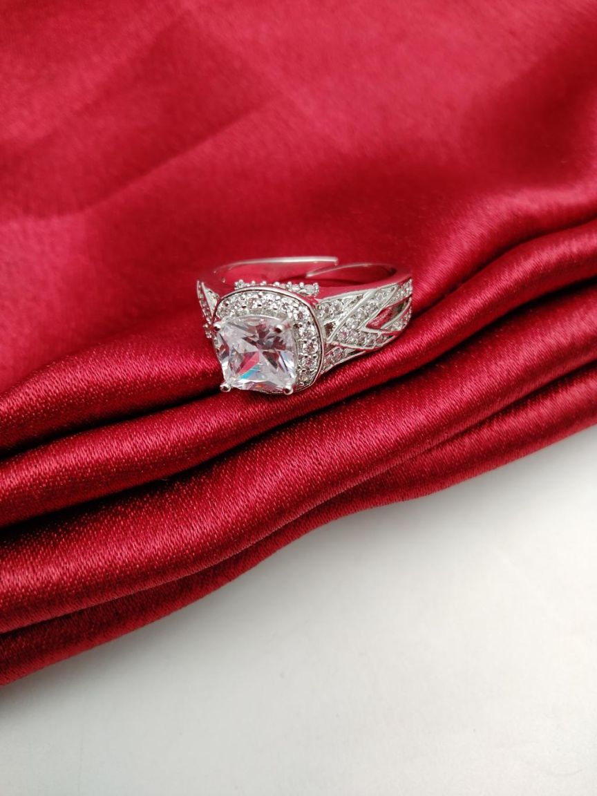 RINGS IN AD STYLE | DESIGN - 30391