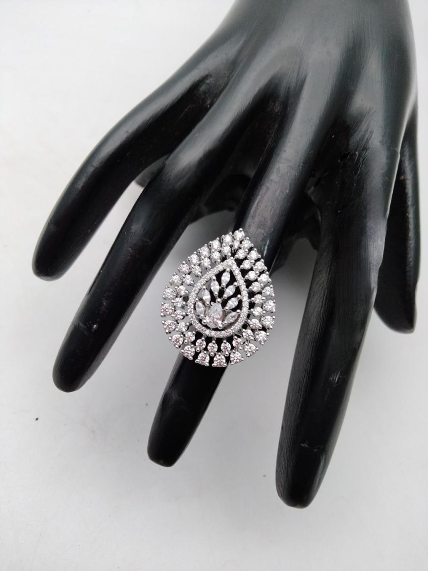 RINGS IN AD STYLE | DESIGN - 30396