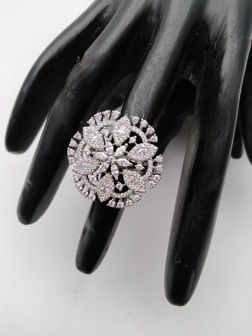 RINGS IN AD STYLE | DESIGN - 30397