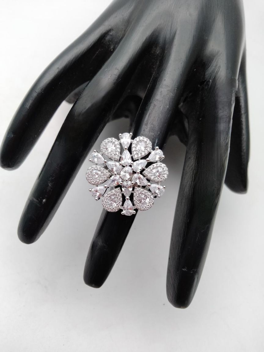 RINGS IN AD STYLE | DESIGN - 30404