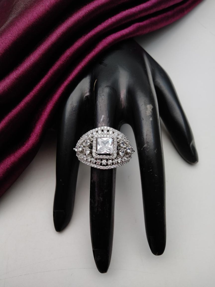 RINGS IN AD STYLE | DESIGN - 30429