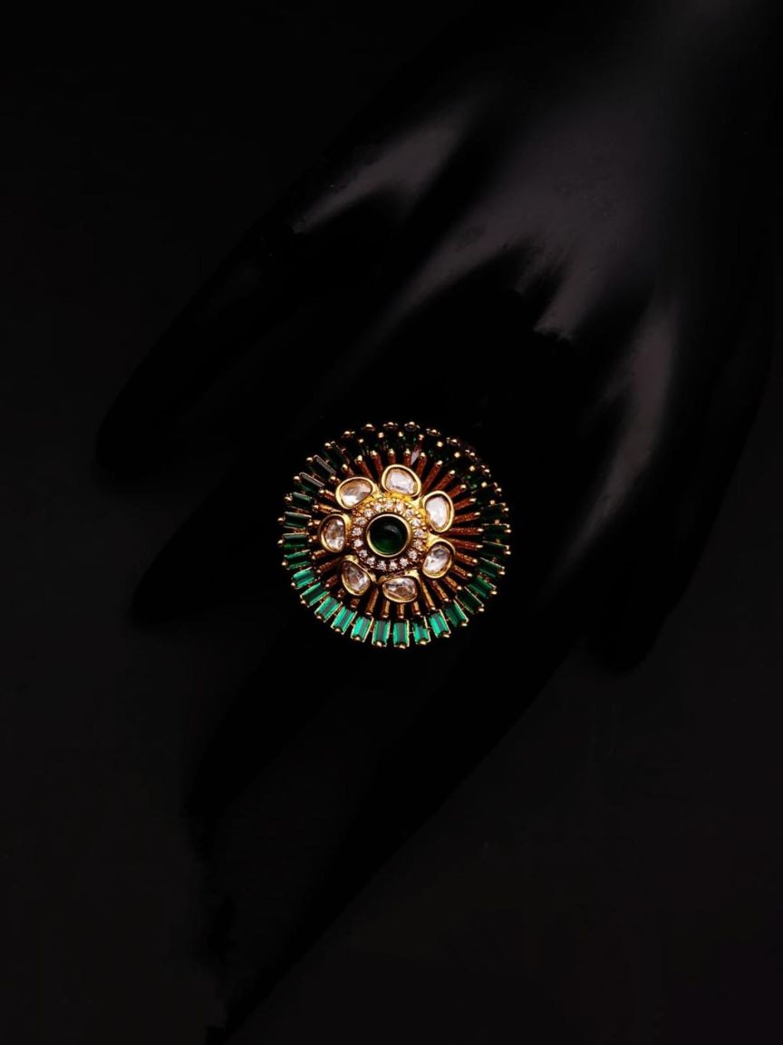 kundan-rings-RGK70031GRGD
