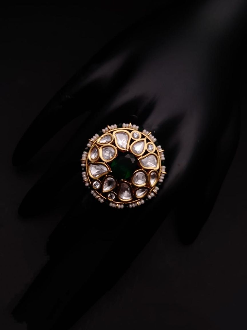 kundan-rings-RGK70035GRGD