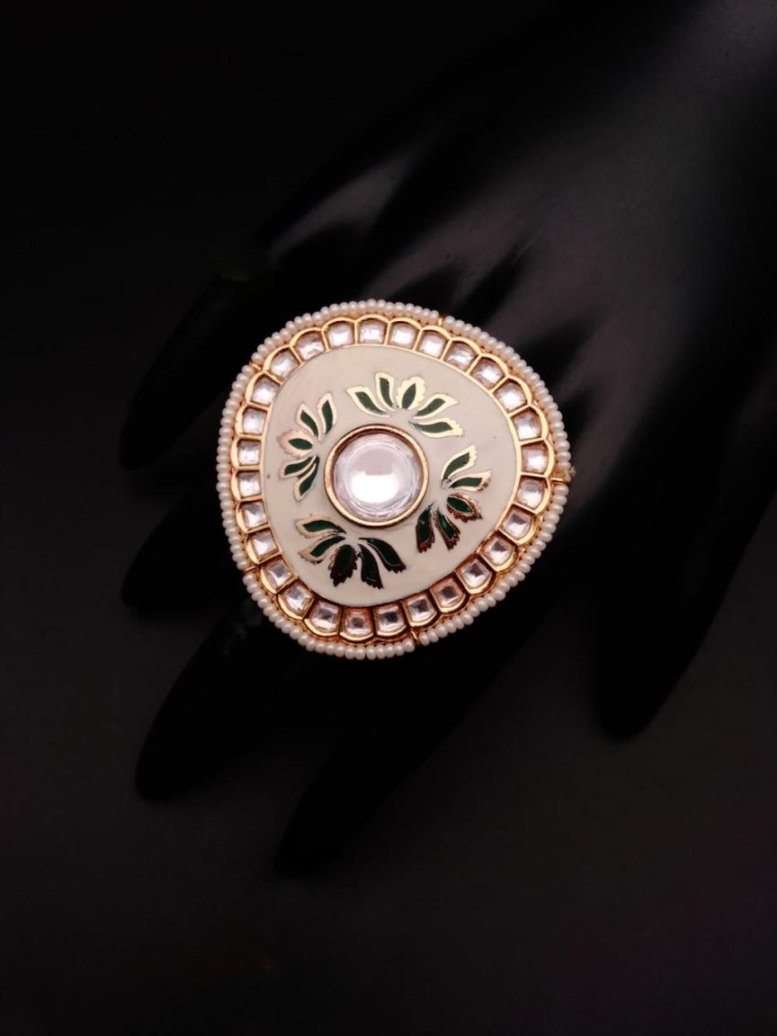 kundan-rings-RGK70082GRGD