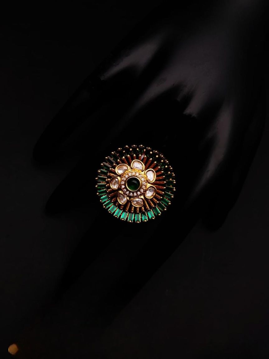 kundan-rings-RGK70093GRGD