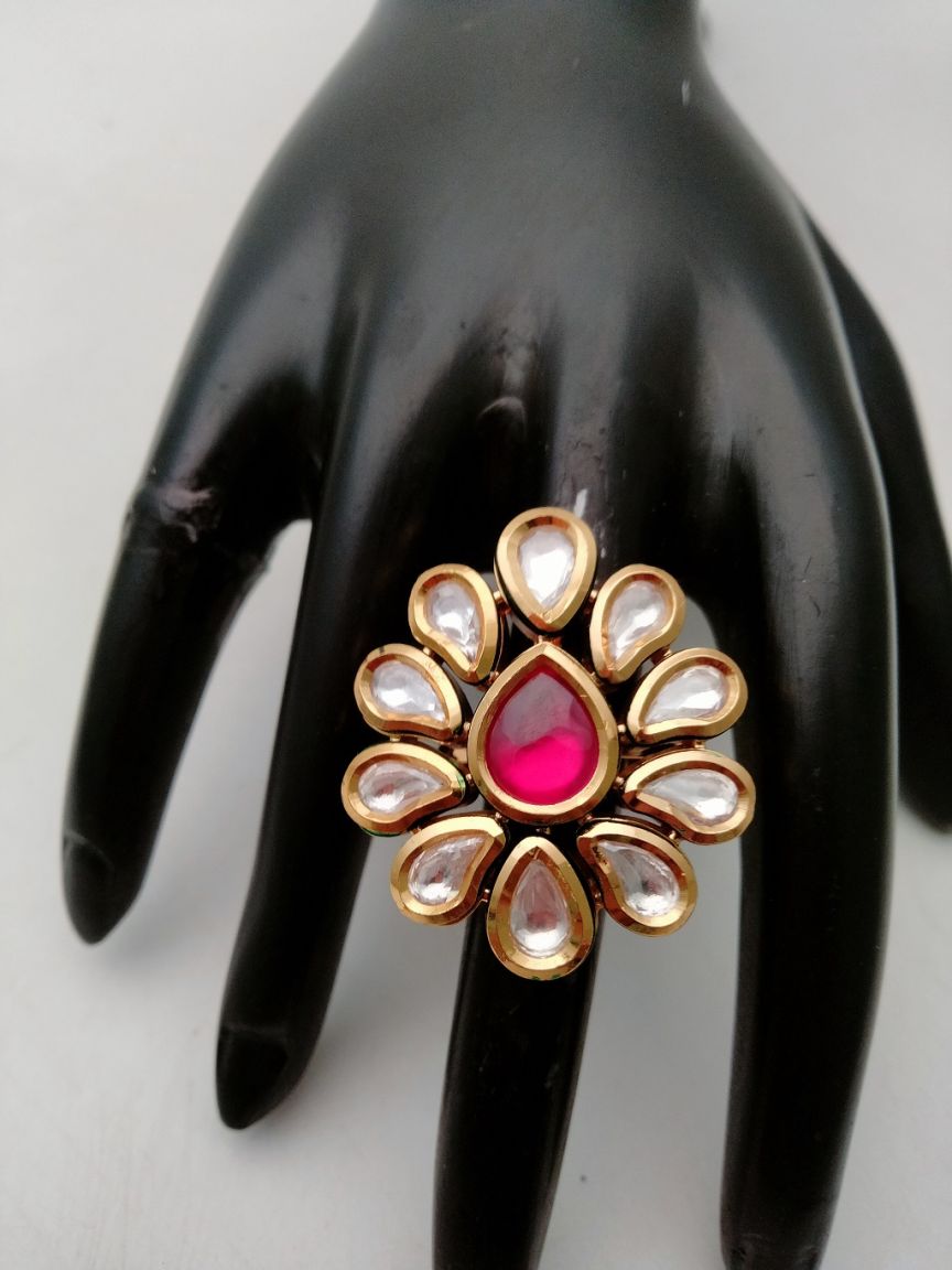 RINGS IN KUNDAN (VILANDI) STYLE | DESIGN - 70116