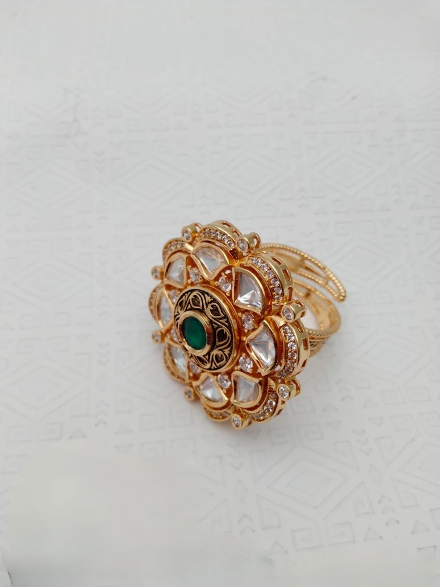 kundan-rings-RGK70138GRGD