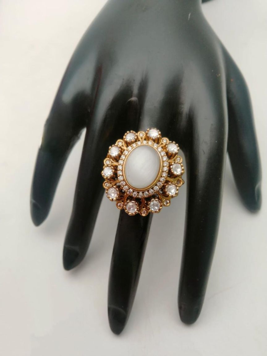 kundan-rings-RGK70139WMH