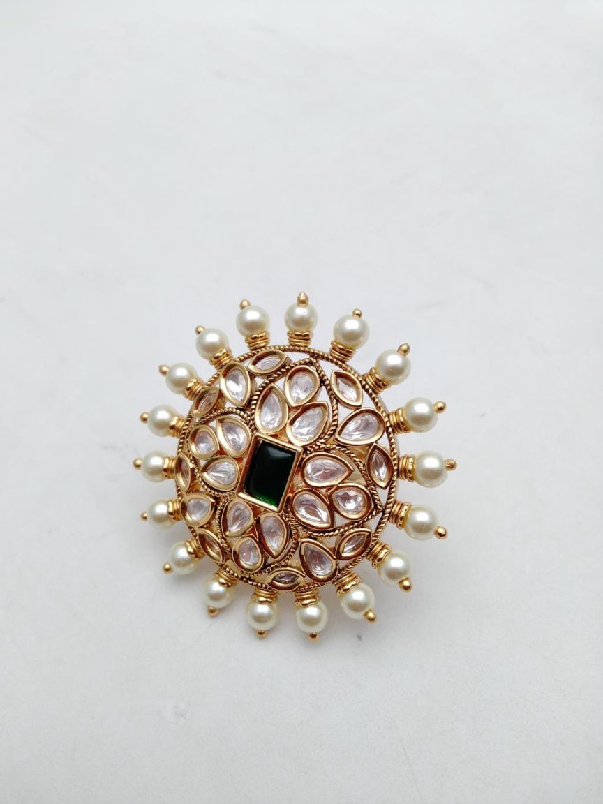 kundan-rings-RGK70156GRGD