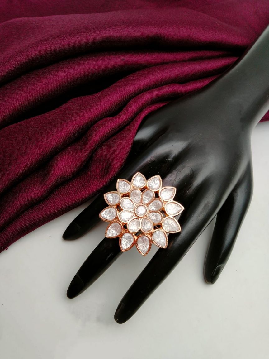RINGS IN KUNDAN (VILANDI) STYLE | DESIGN - 70160