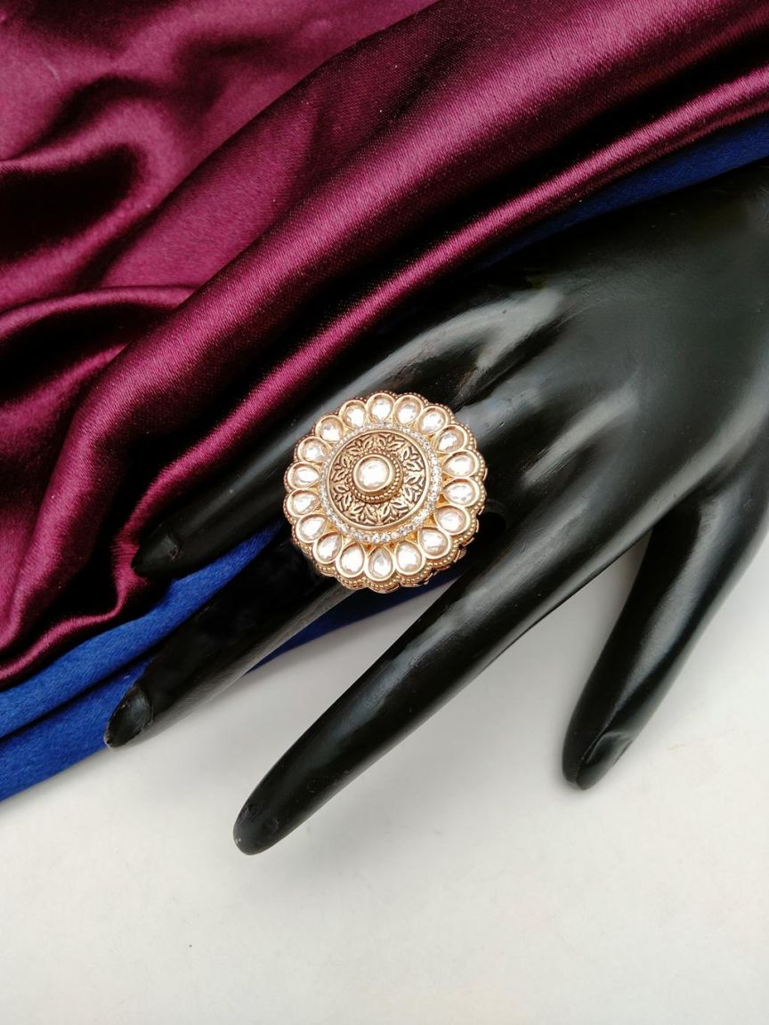 kundan-rings-RGK70163WGD