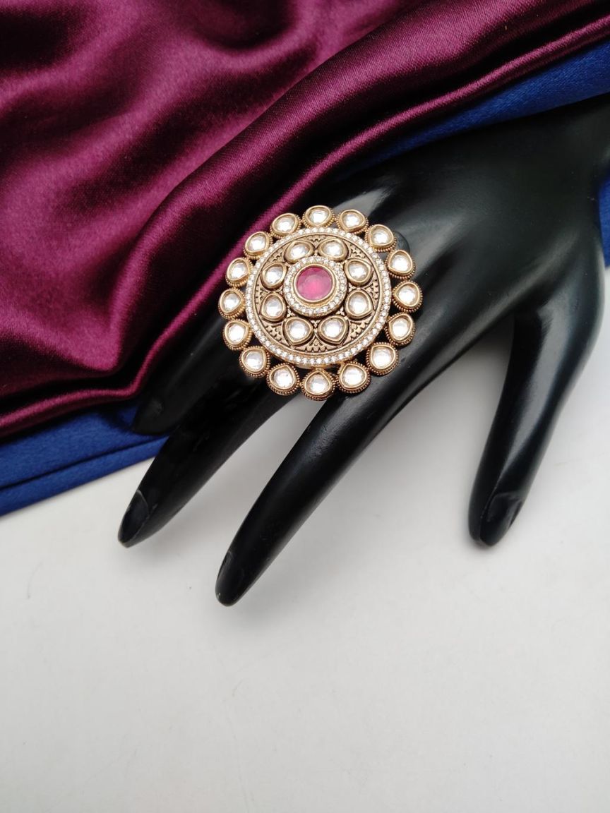 RINGS IN KUNDAN (VILANDI) STYLE | DESIGN - 70167