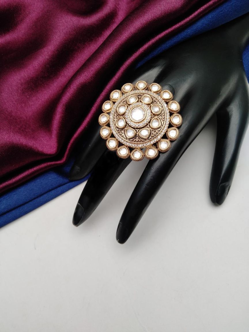 kundan-rings-RGK70167WGD