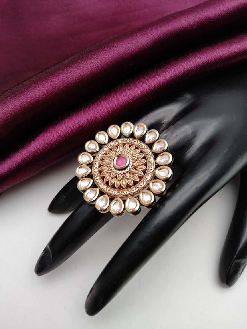 RINGS IN KUNDAN (VILANDI) STYLE | DESIGN - 70170