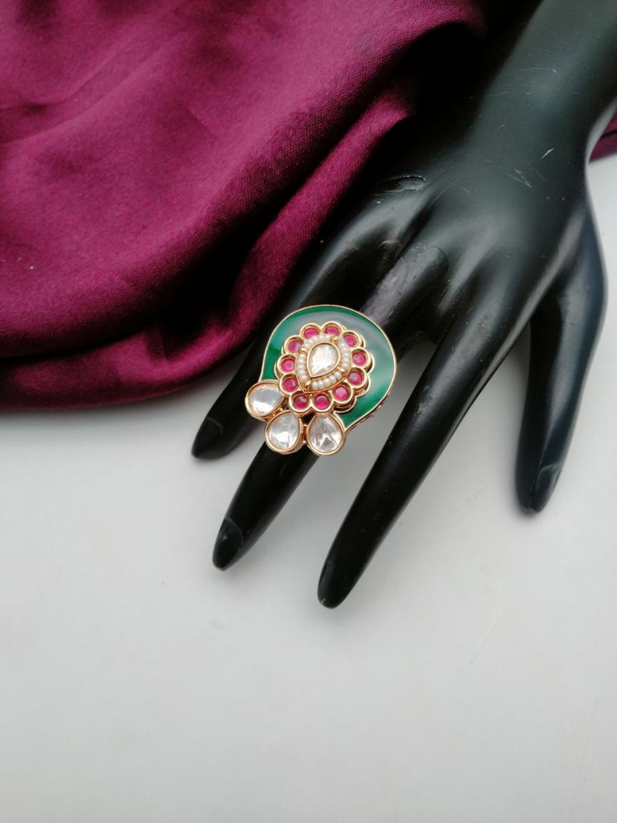 RINGS IN KUNDAN (VILANDI) STYLE | DESIGN - 70178