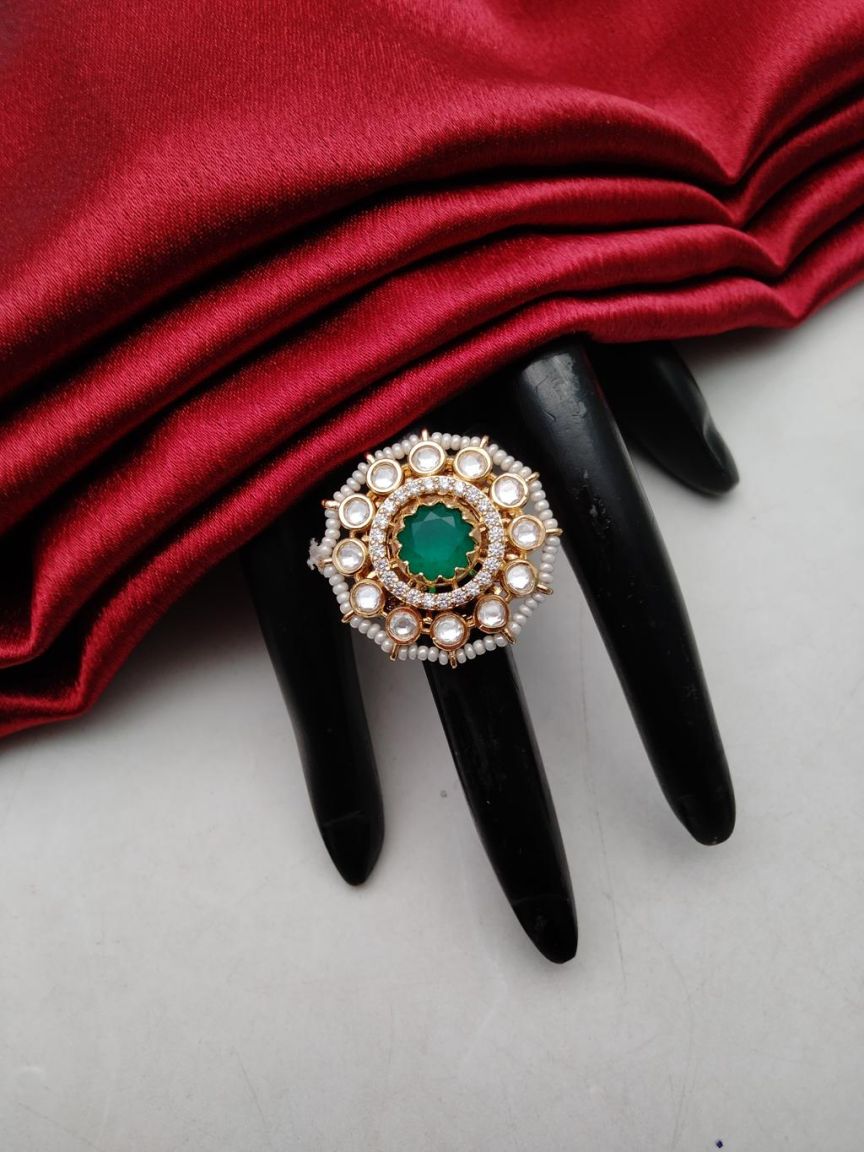kundan-rings-RGK70194GRGD