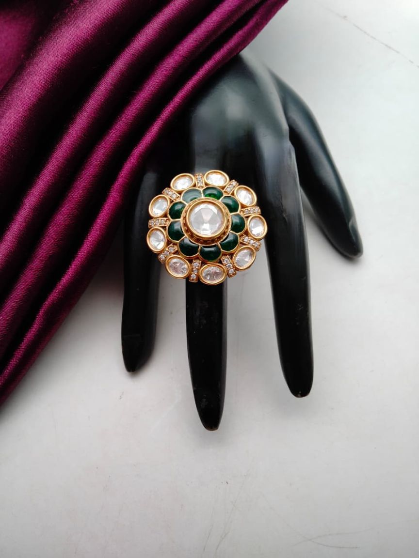 kundan-rings-RGK70197GRVC
