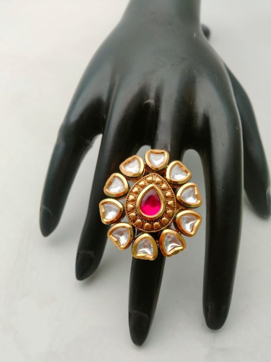 RINGS IN KUNDAN (VILANDI) STYLE | DESIGN - 70199