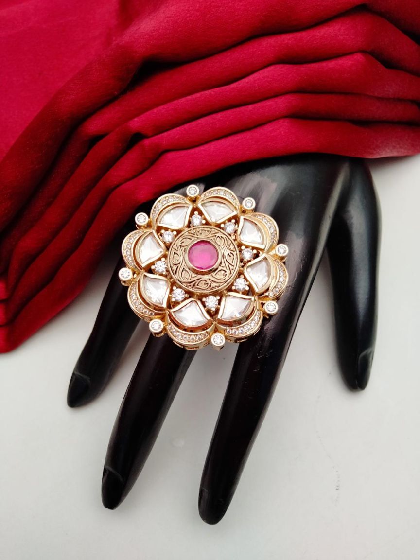 RINGS IN KUNDAN (VILANDI) STYLE | DESIGN - 70202