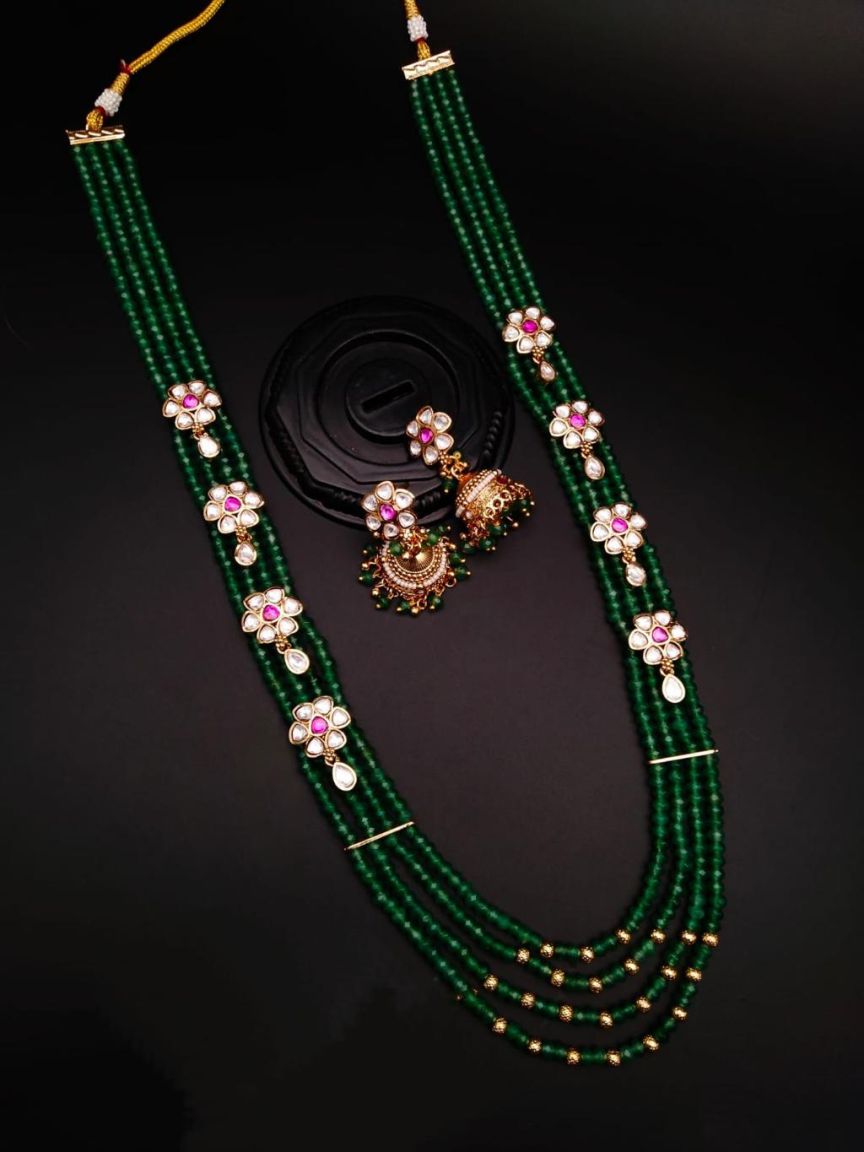 SIDE BROOCH IN POLKI (GOLD POLISH) STYLE | DESIGN - 85070