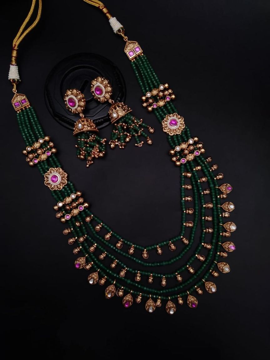 SIDE BROOCH IN POLKI (GOLD POLISH) STYLE | DESIGN - 85095
