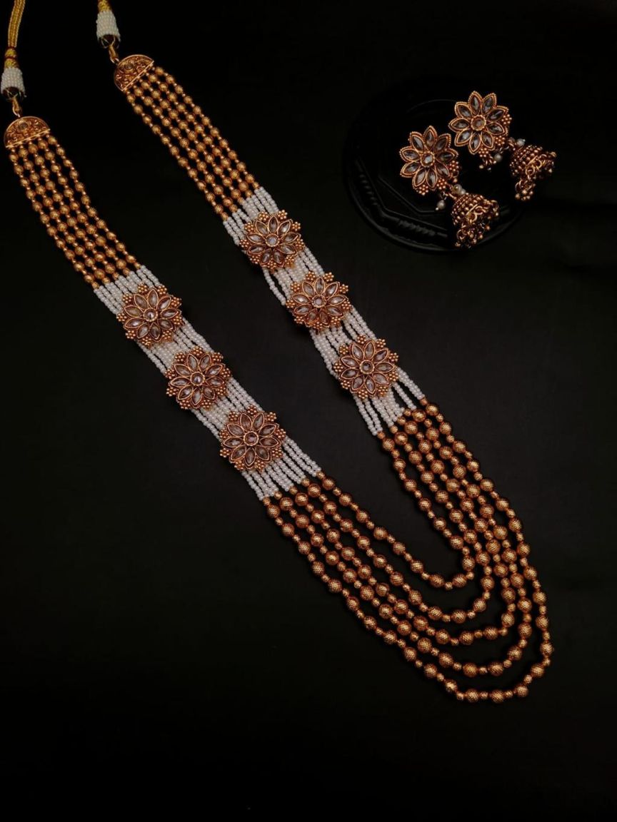 SIDE BROOCH IN POLKI (GOLD POLISH) STYLE | DESIGN - 85109