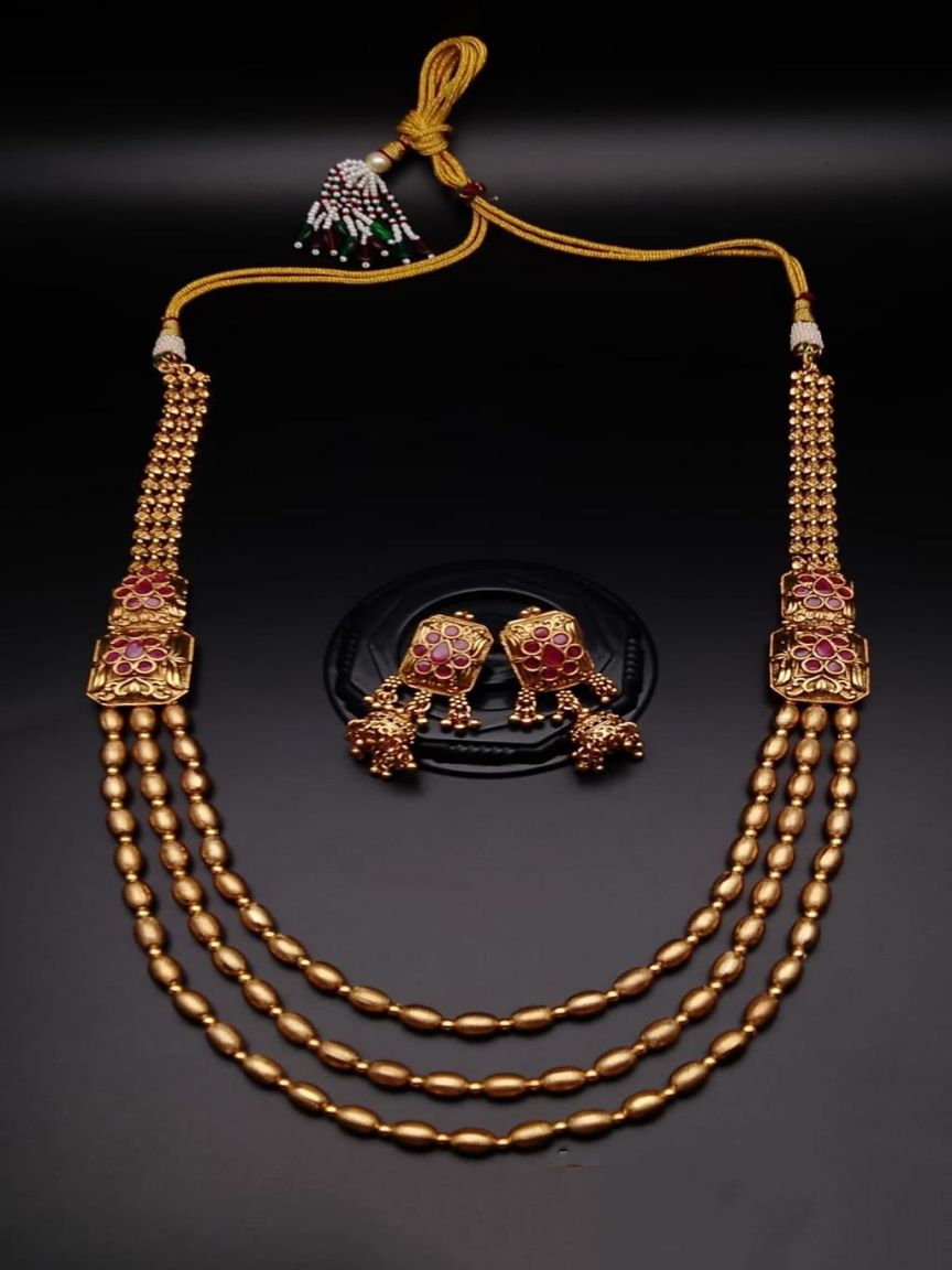 SIDE BROOCH IN POLKI (GOLD POLISH) STYLE | DESIGN - 85113
