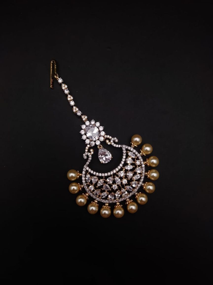 TIKA IN AD STYLE | DESIGN - 39037