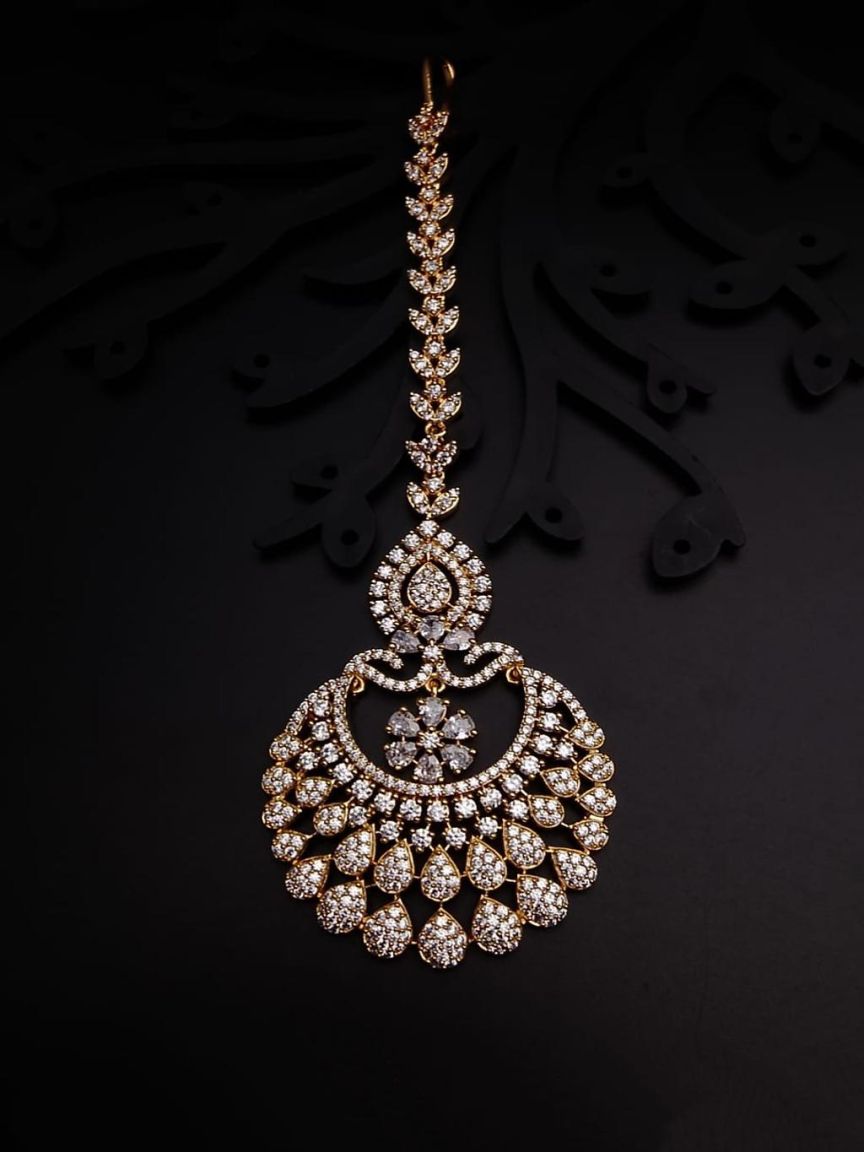 TIKA IN AD STYLE | DESIGN - 39047